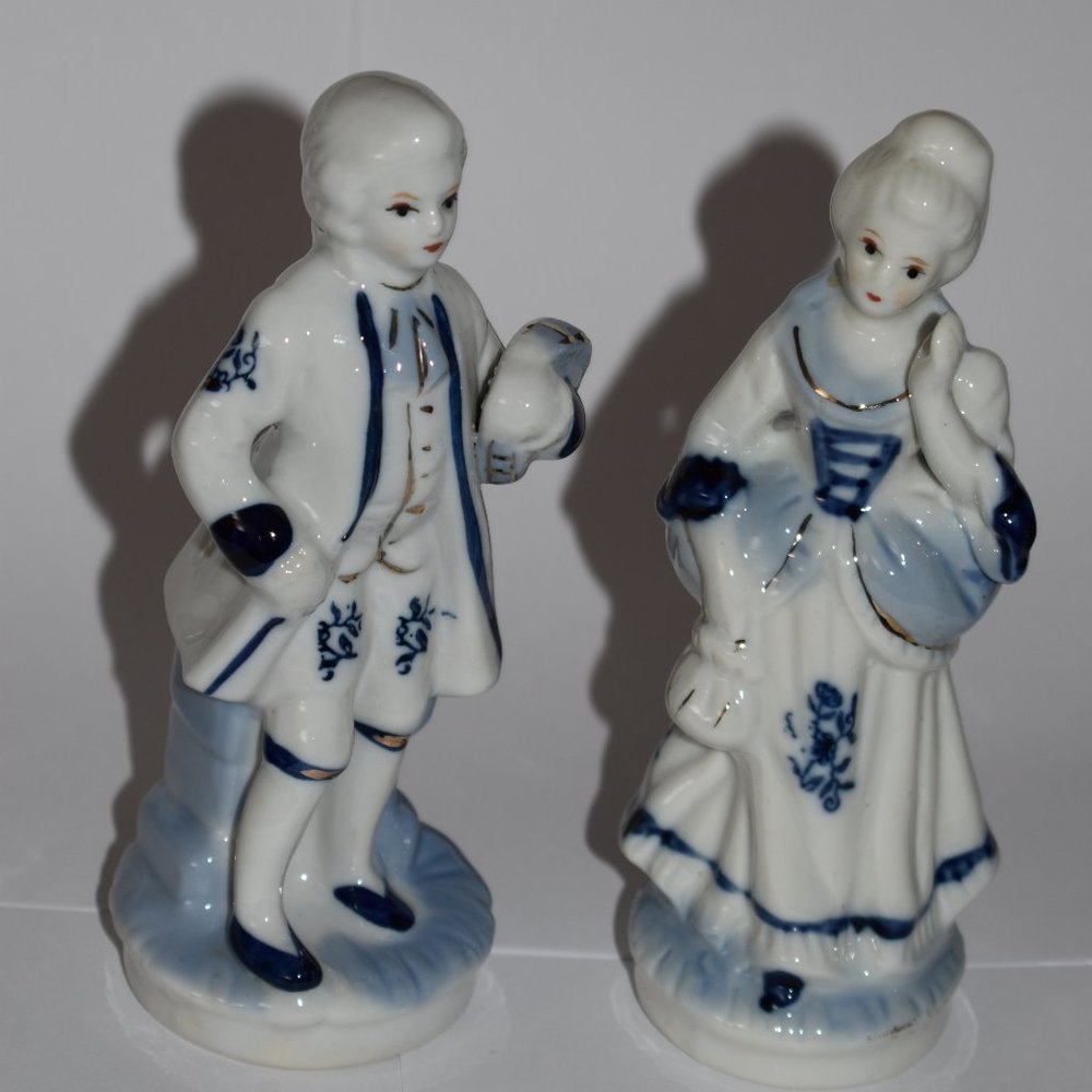 Vintage Courting Couple Glazed Porcelain Figurine Victorian Style